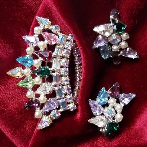 B. DAVID CROWN PIN \ EARRING SET (MOTHERS CROWN)